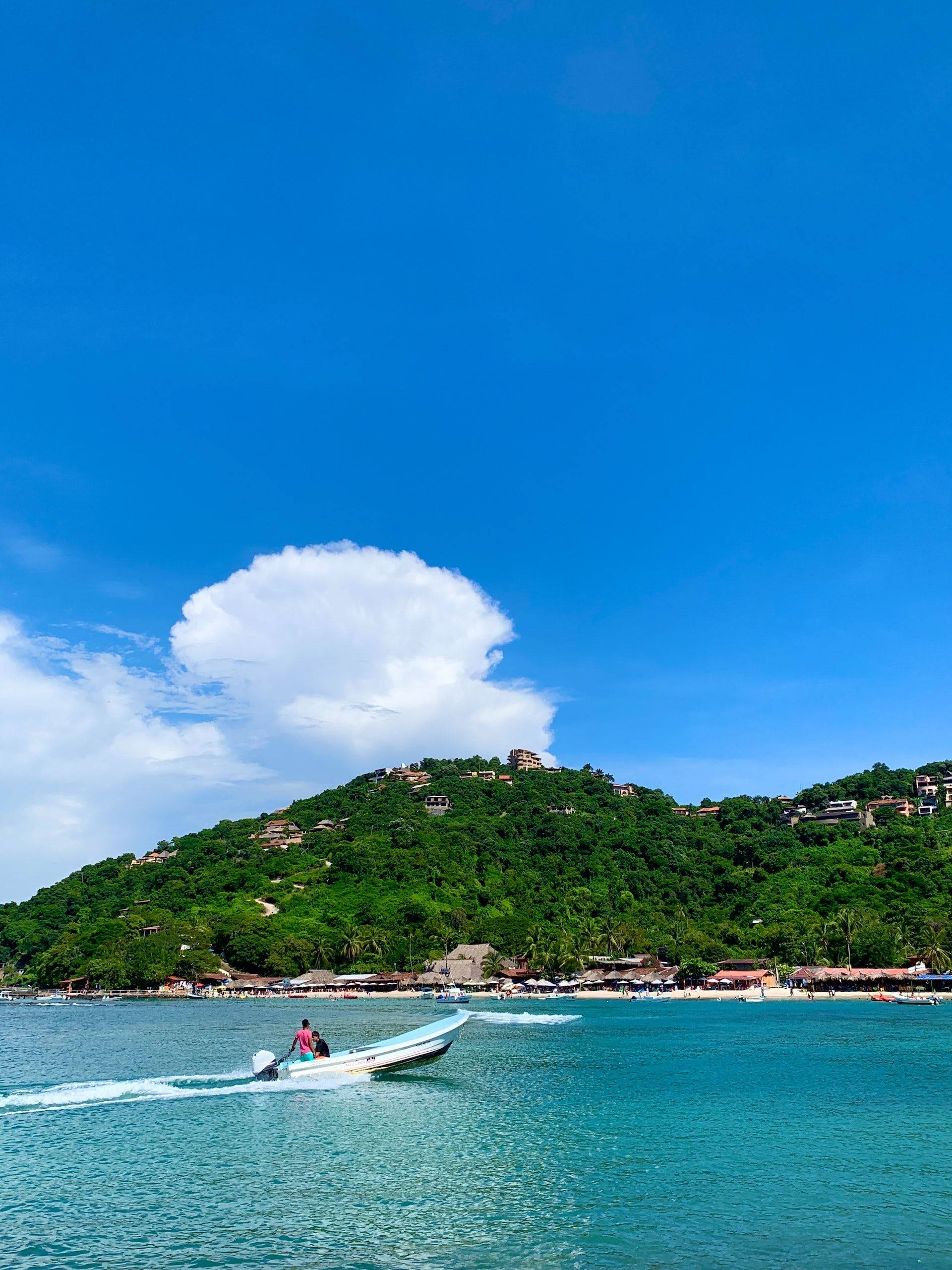 Pristine Beaches With Vibrant Marine Life In Mexico