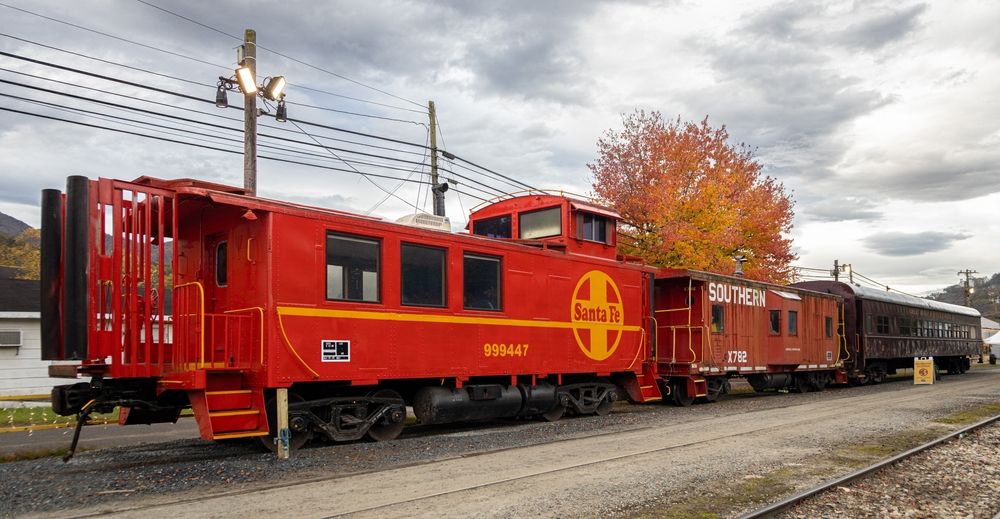 Great Smoky Mountains Railroad What Makes This The Most Scenic Fall