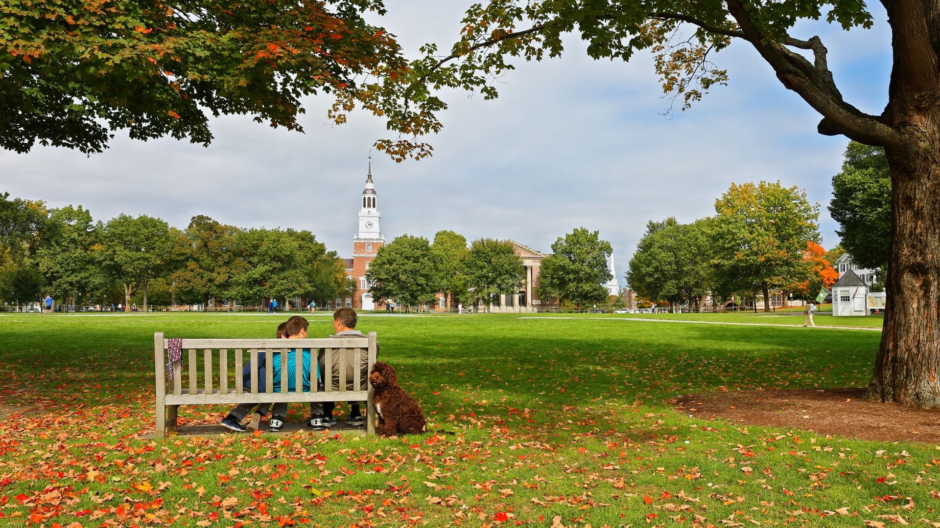 7 Adorable Small College Towns In New England