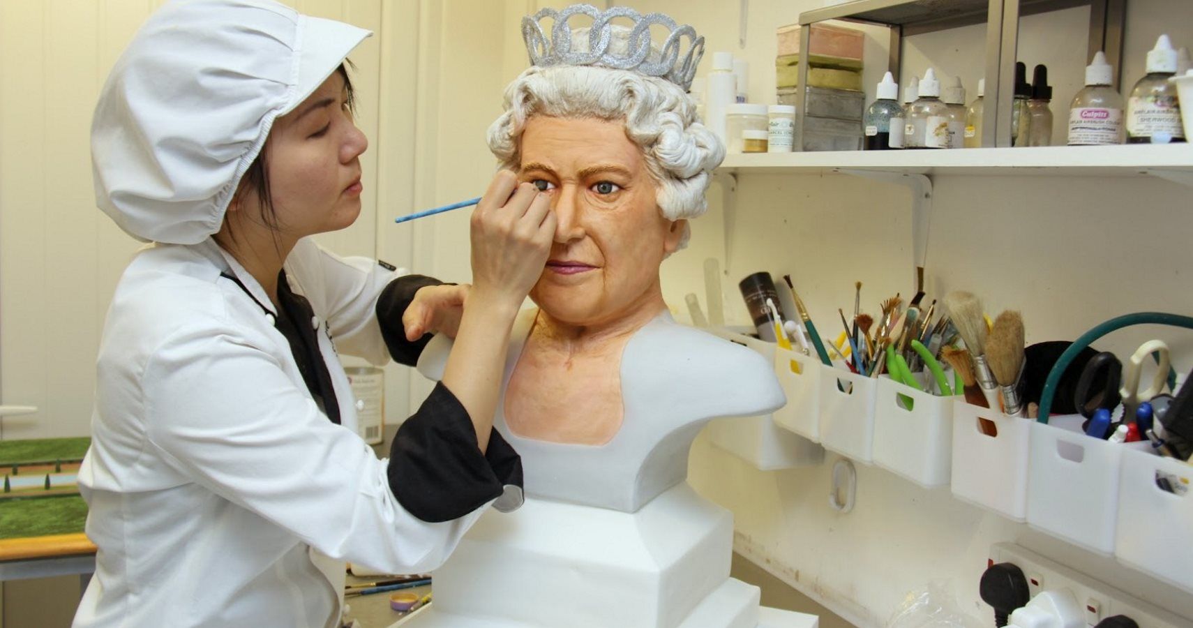 Queen Elizabeth Is Hiring A New Pastry Chef Who Must Have 'Good IT Skills'