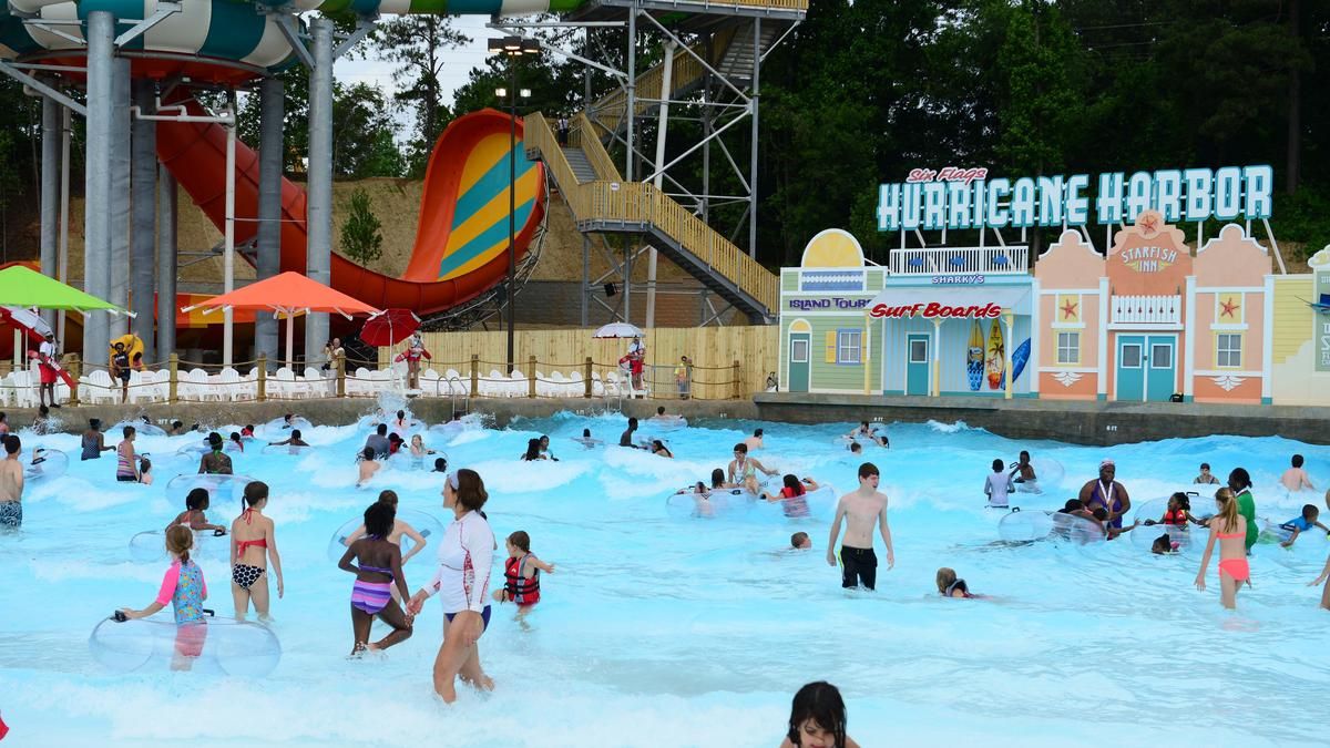 Ranked 10 Best Six Flag Parks Located in America