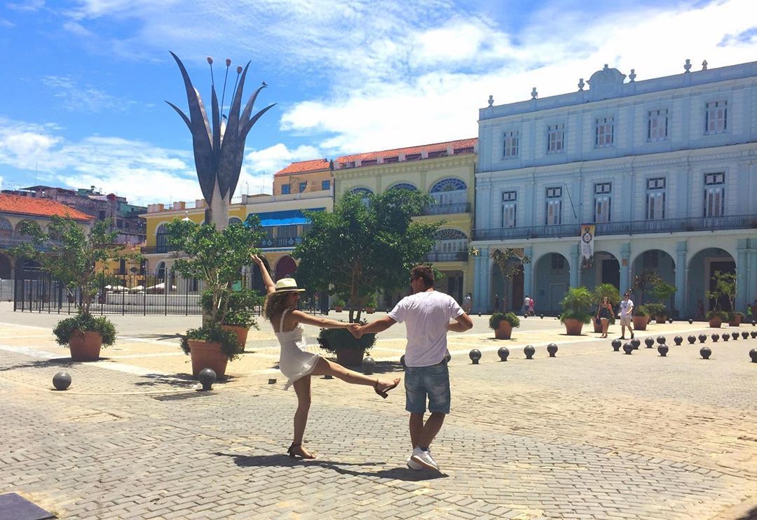 Couple having a fun time in Cuba
