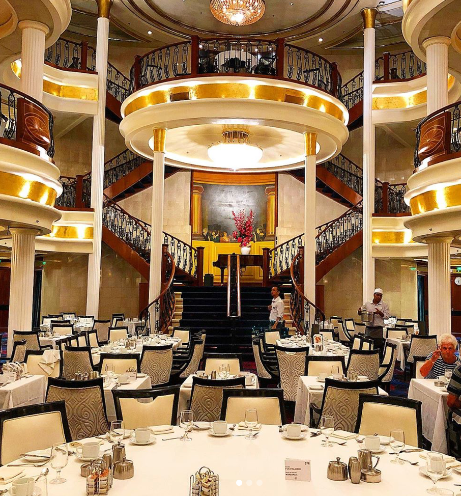voyager of the seas dining room