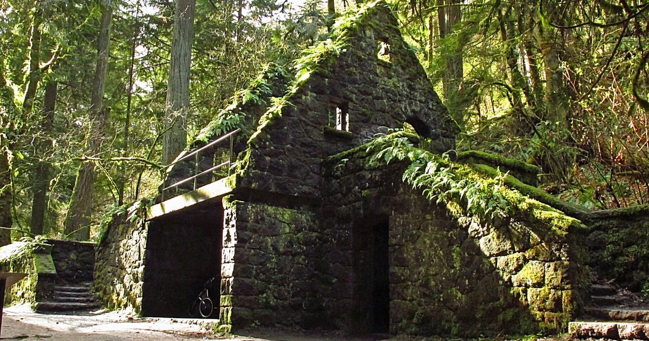 the witch house in oregon