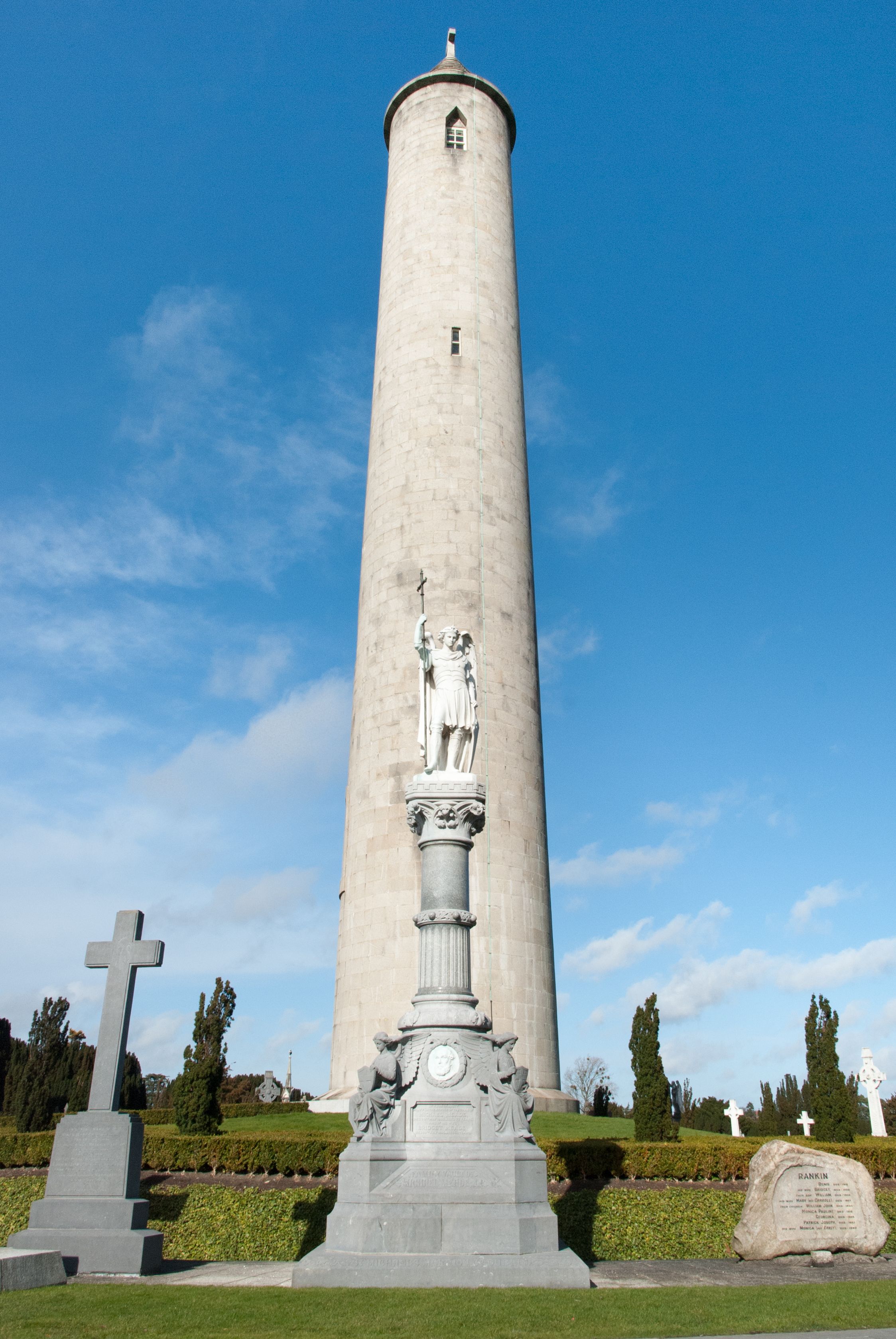 the tower at glasnevin cemetery