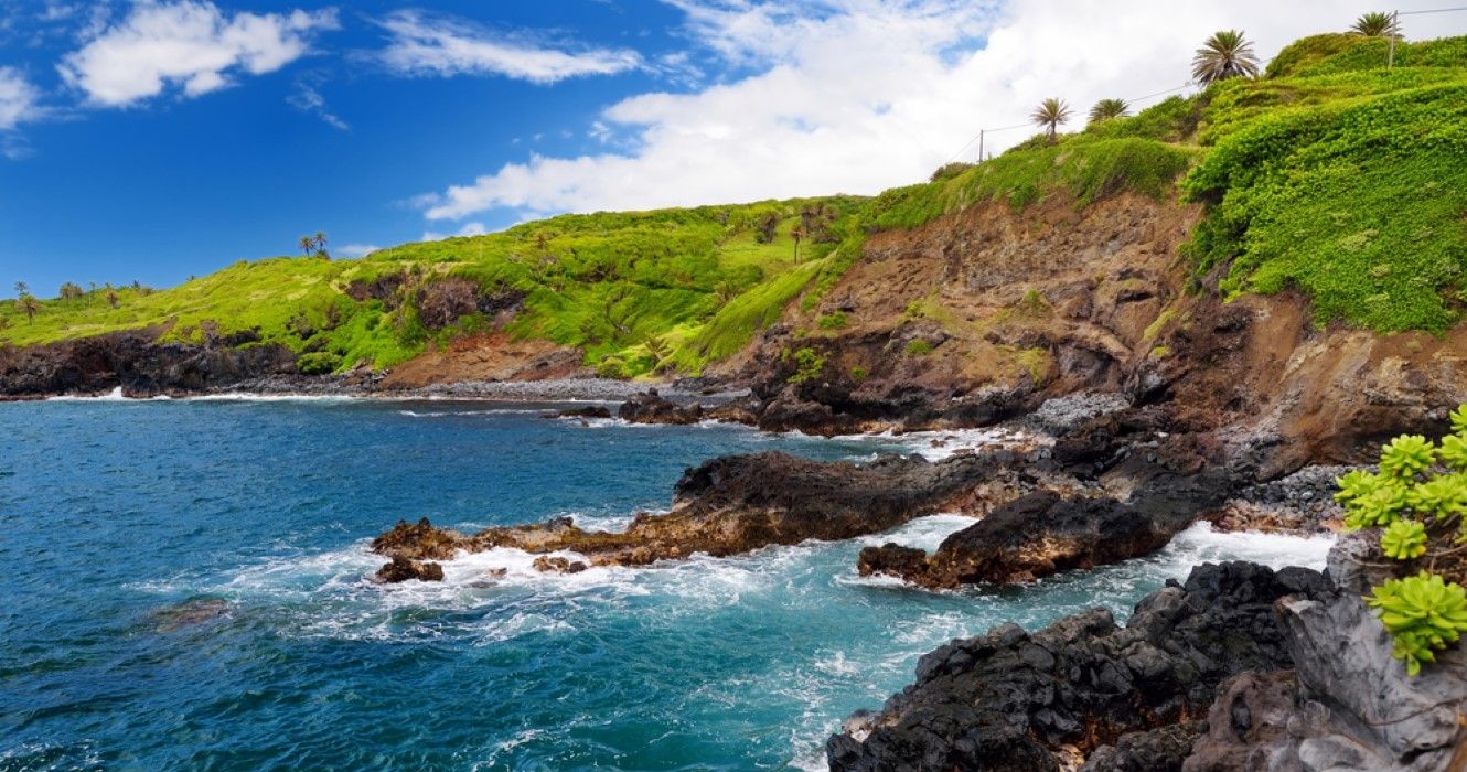 Shore at south coast of Maui, Hawaii