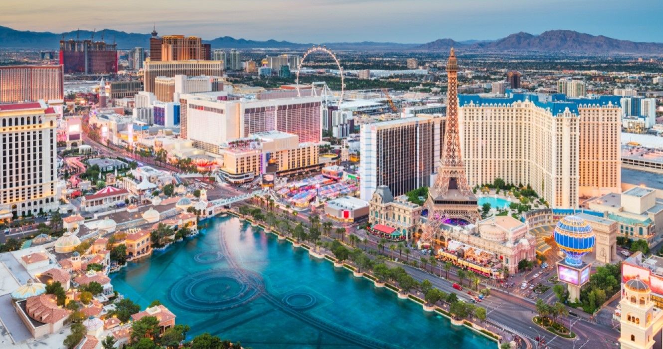 The 10 best hotels near Mandalay Bay Convention Center in Las Vegas, United  States of America