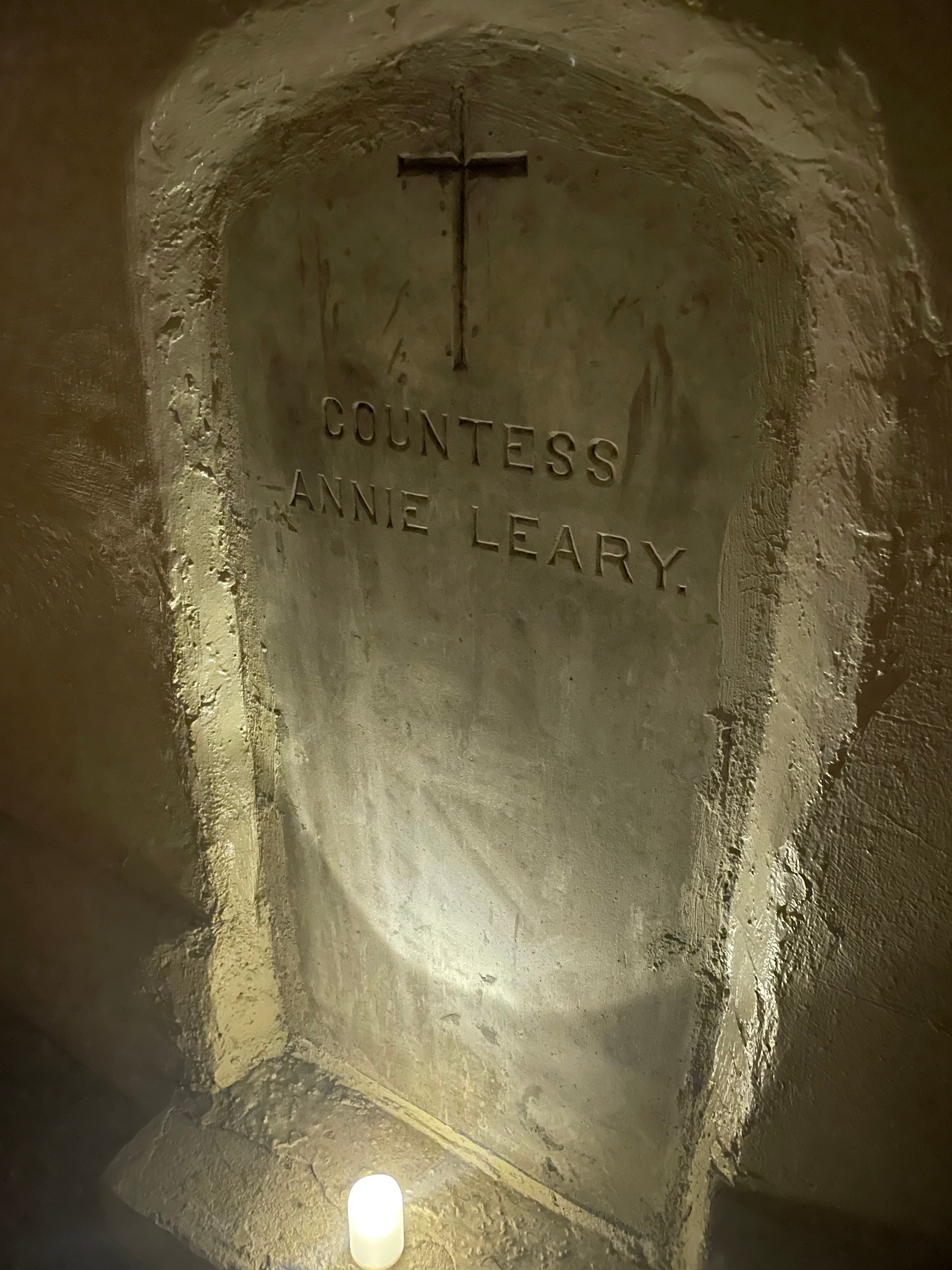 We Toured New York City's By Candlelight, Here's What It Was Like