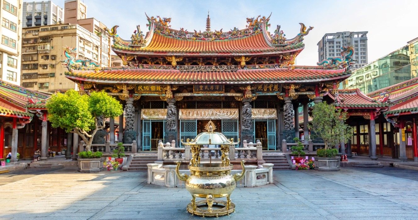 Lungshan Temple in Taipei, Taiwan