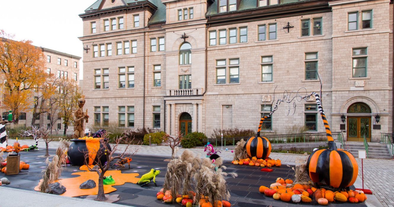 aquarium quebec halloween