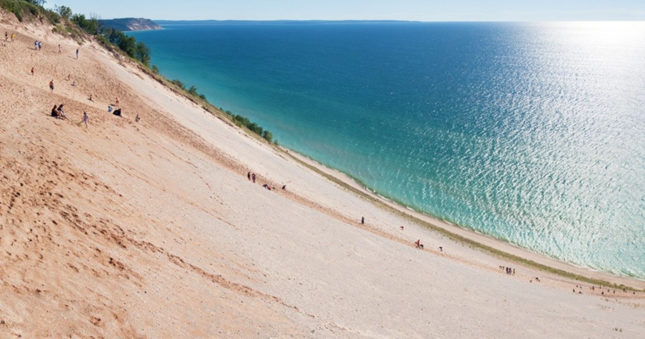 10 Best Lakeside Vacations You Can Take In The American Midwest