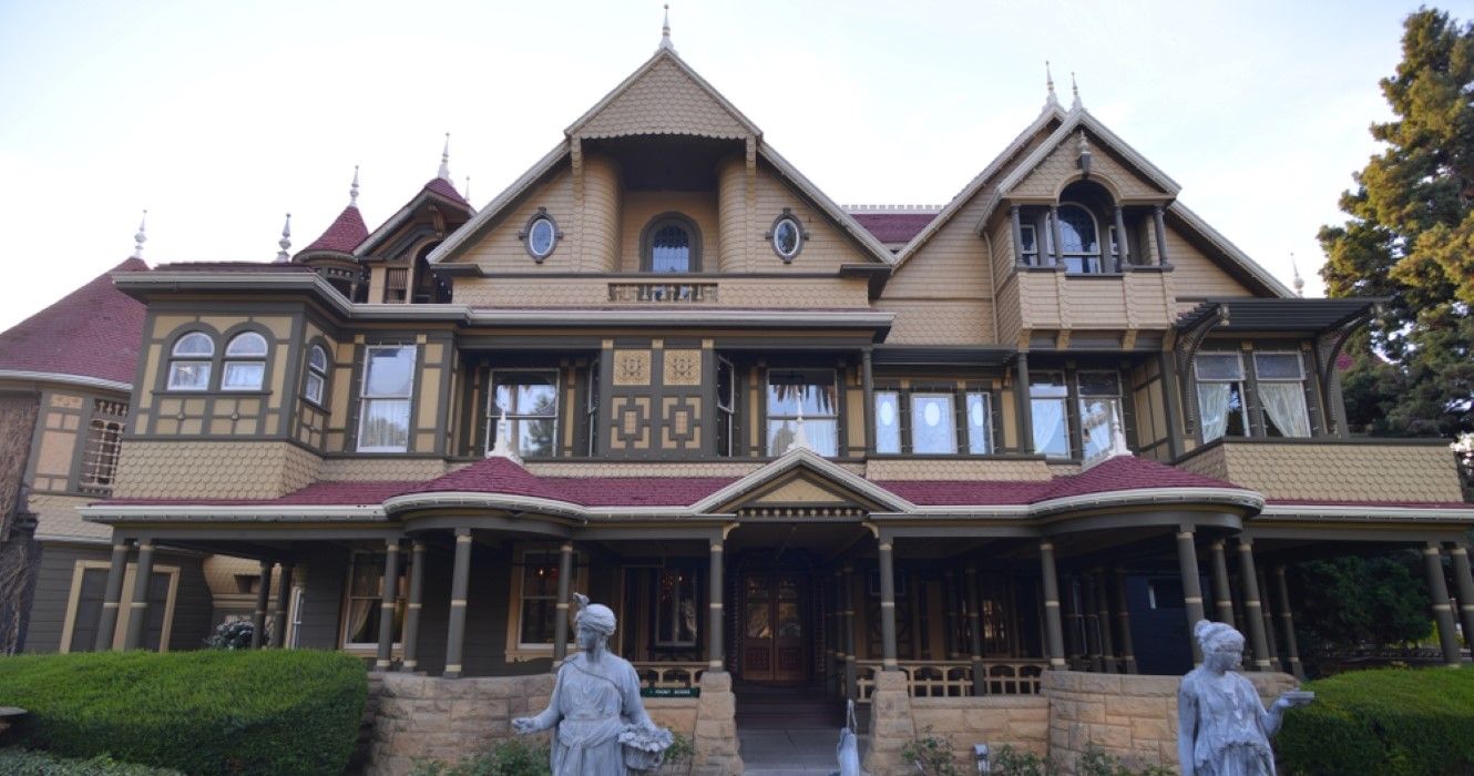 Don't Go Alone: 10 Creepy Places To Visit In California