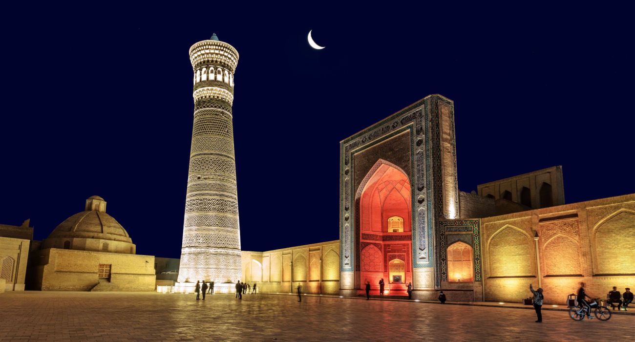 minaret and mosque.  Bukhara, Uzbekistan