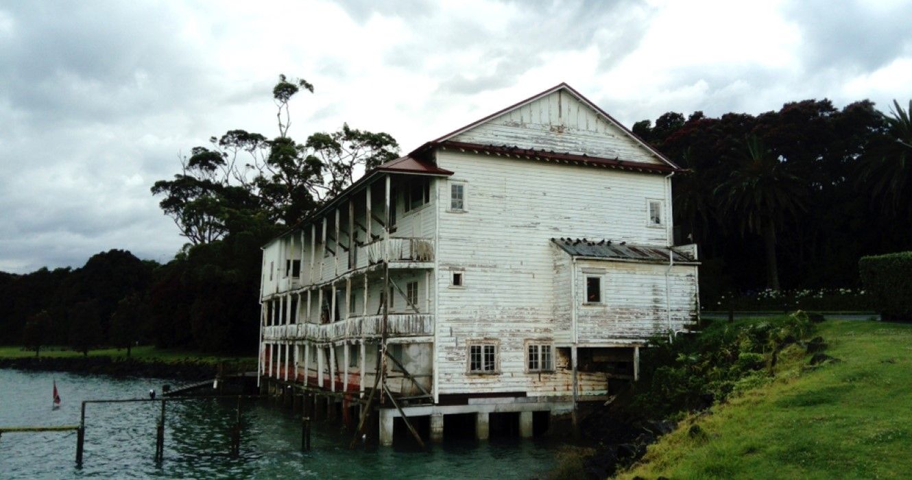 Derelict building of the Takapuna Boating Club in Bayswater, Auckland, New Zealand