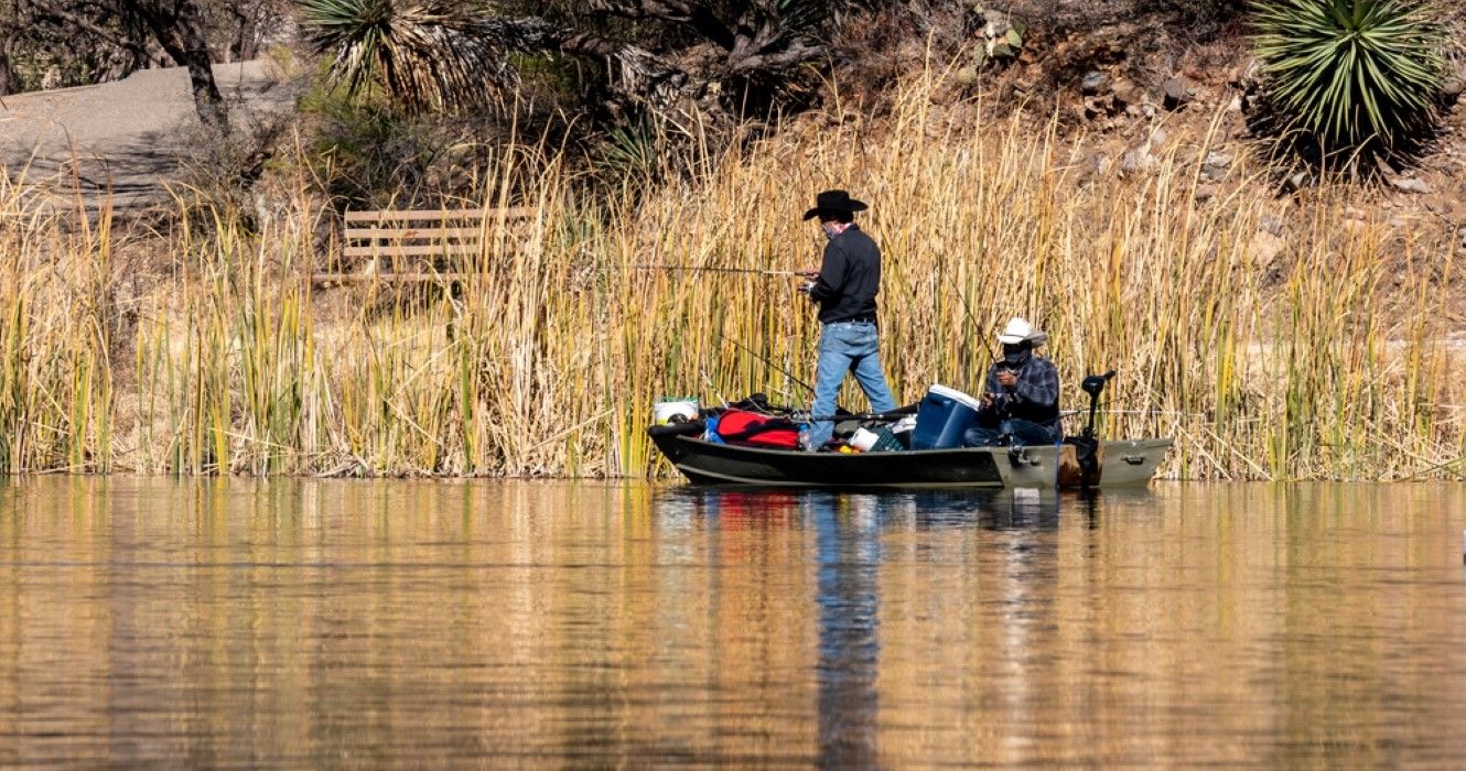 This Often Overlooked Arizona Lake Is The Perfect Weekend Escape