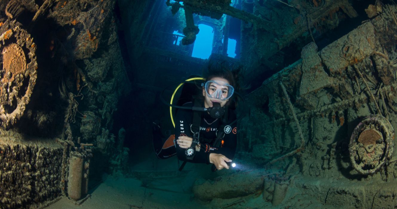 10 Deep Dives Into Bermuda’s Most Haunted Shipwrecks