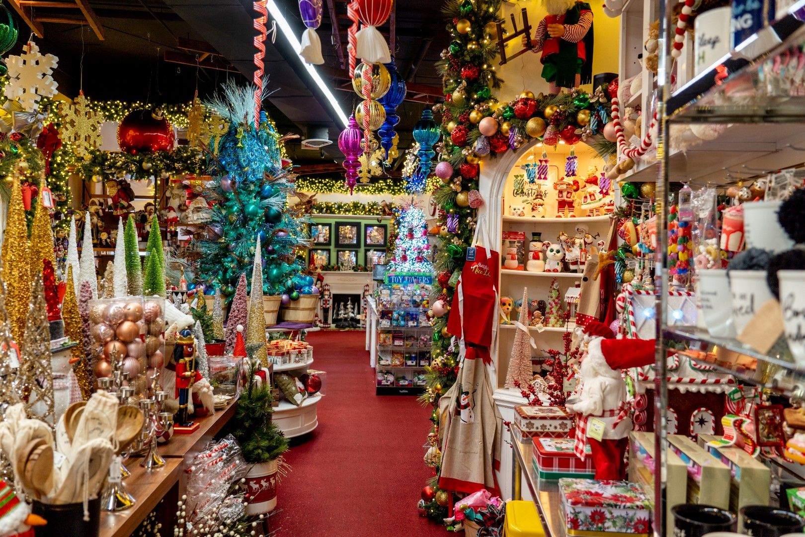 santas village pop up shop by american christmas