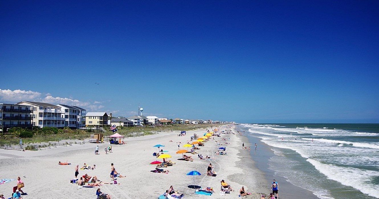 10 South Carolina Beaches Worth Visiting In The Winter (Over Summer)