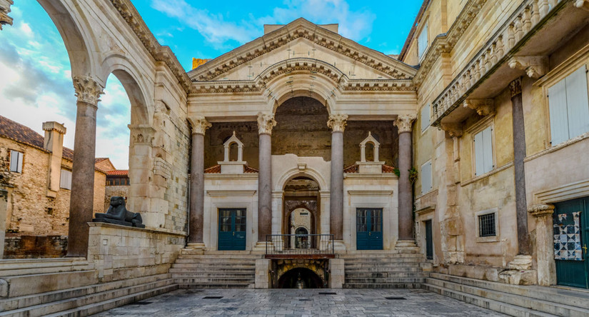 King Of The Gods: 10 Greek & Roman Temples Dedicated To Zeus & Jupiter