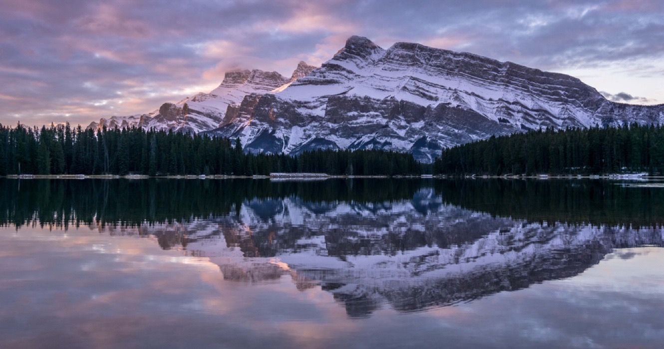 10 Of The Most Scenic Frozen Lakes You Can Visit In Canada