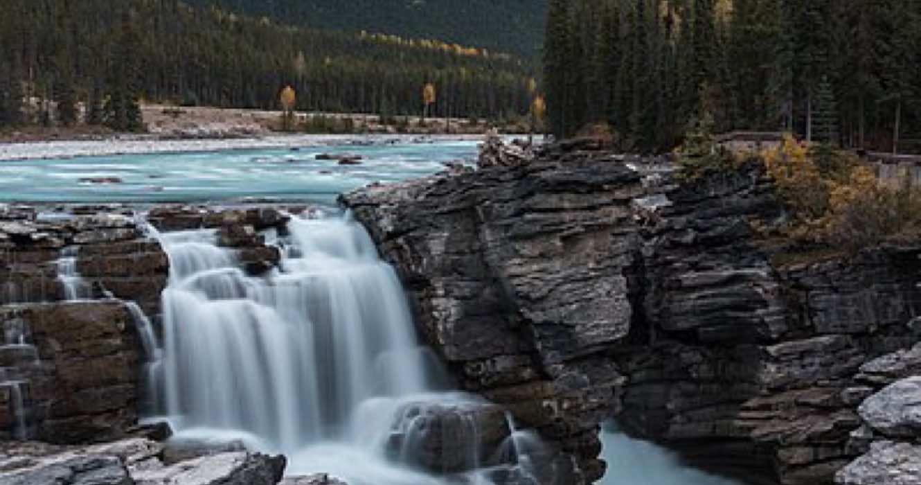 10 Most Beautiful Waterfalls In Canada