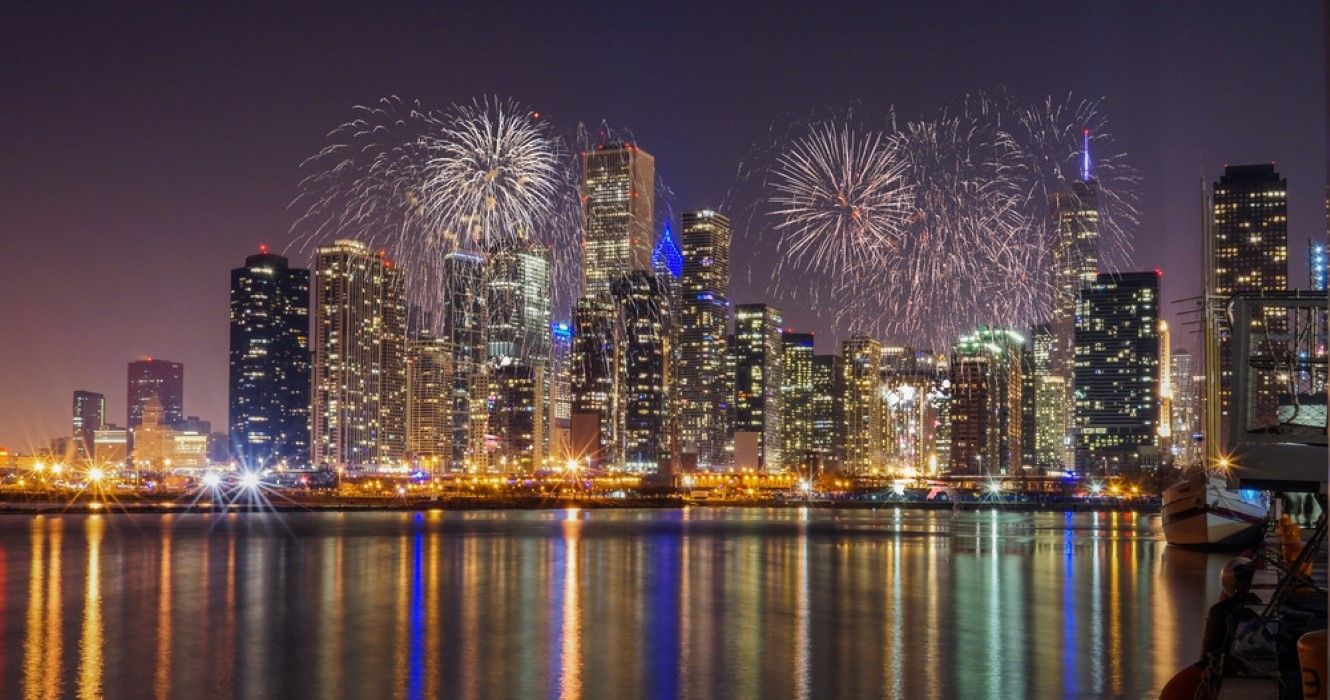 10 Chicago Hotels To Have An AllInOne 2023 NYE Getaway