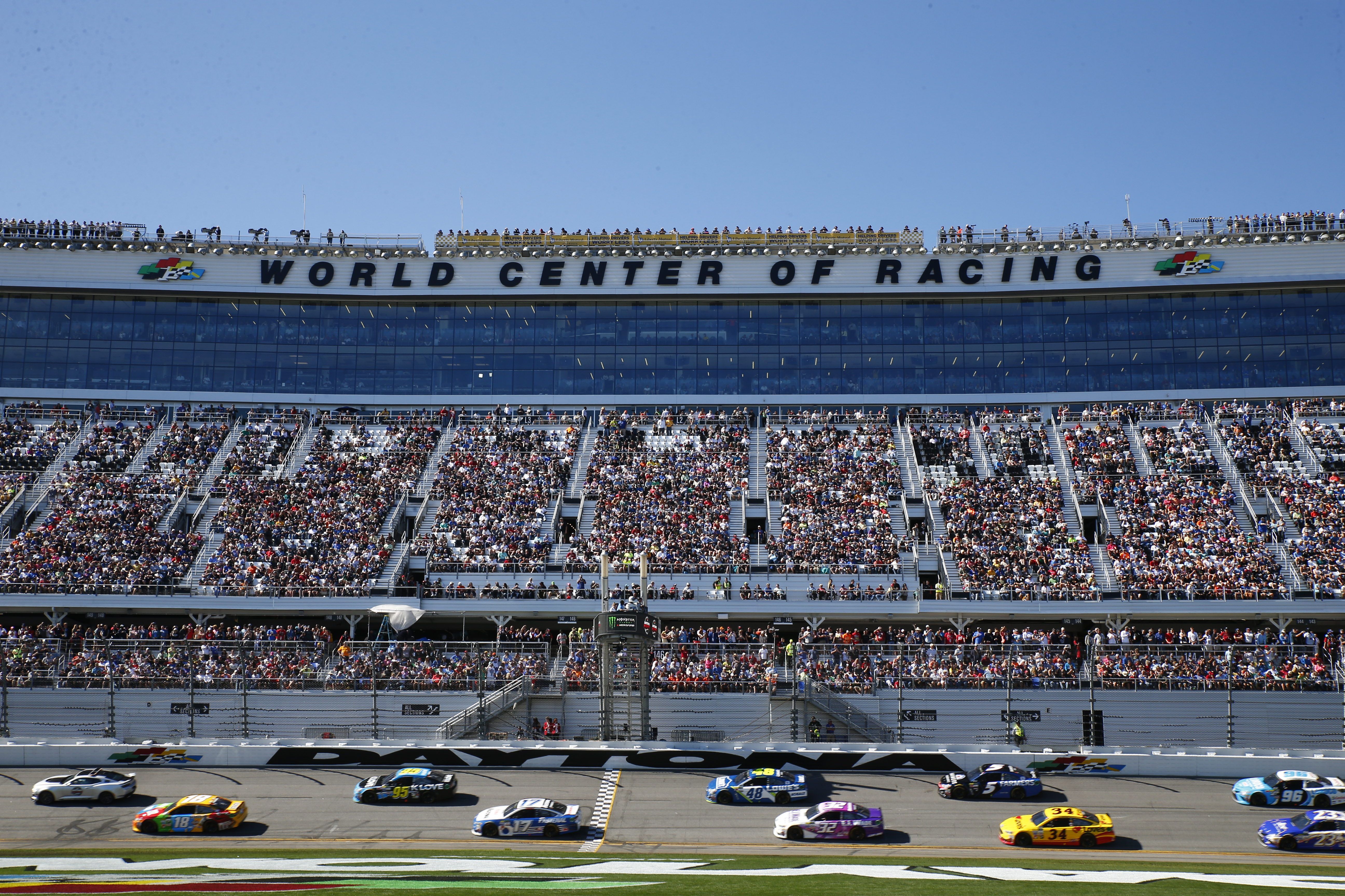 Race at the Daytona International Speedway