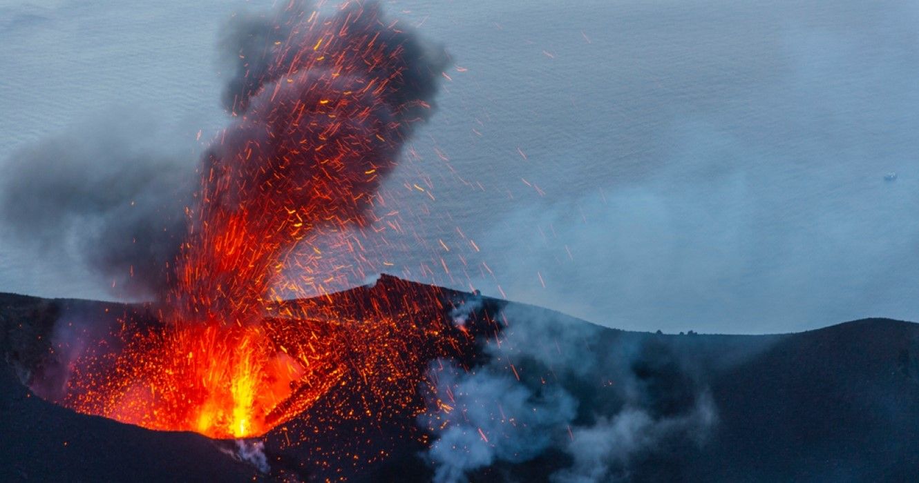 誰もが一度は訪れたい、世界中の素晴らしい火山 10 選