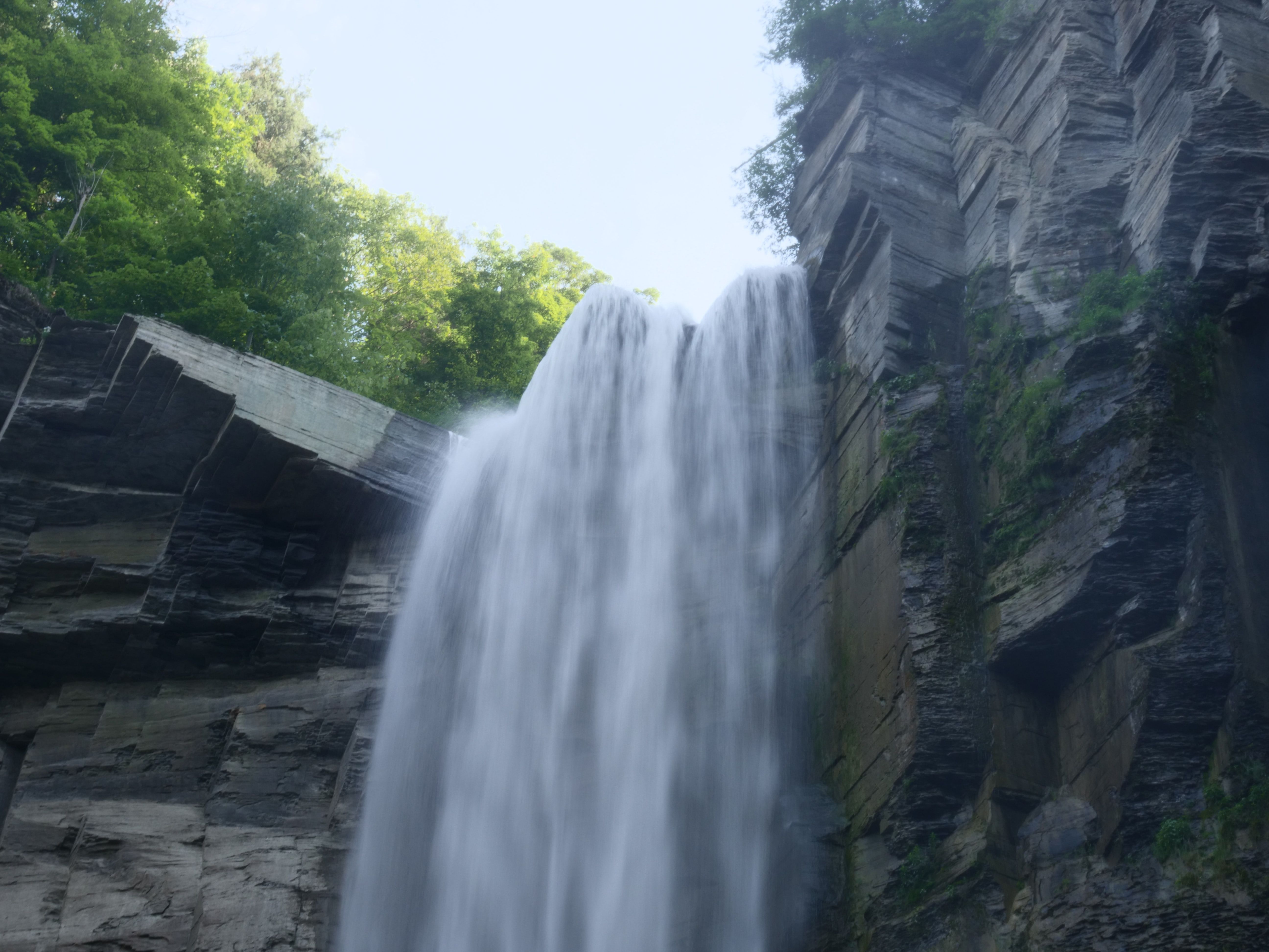 Taughannock Fall State Park - the tallest waterfall east of the Mississippi, campsites and picturesque surroundings