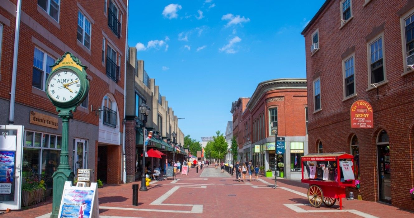Essex Street at Central Street in Historic city center of Salem, Massachusetts