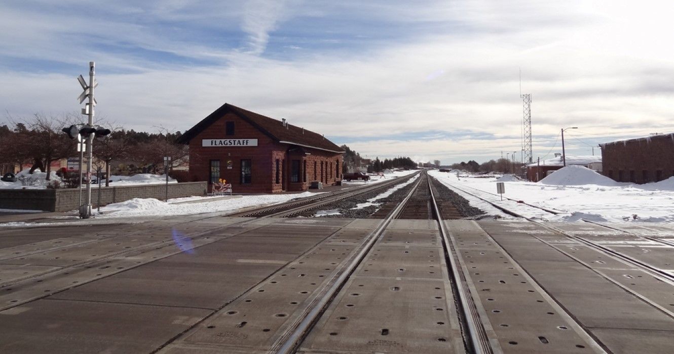 Flagstaff Station and railway track at 1 East Route 66 in Flagstaff, Arizona