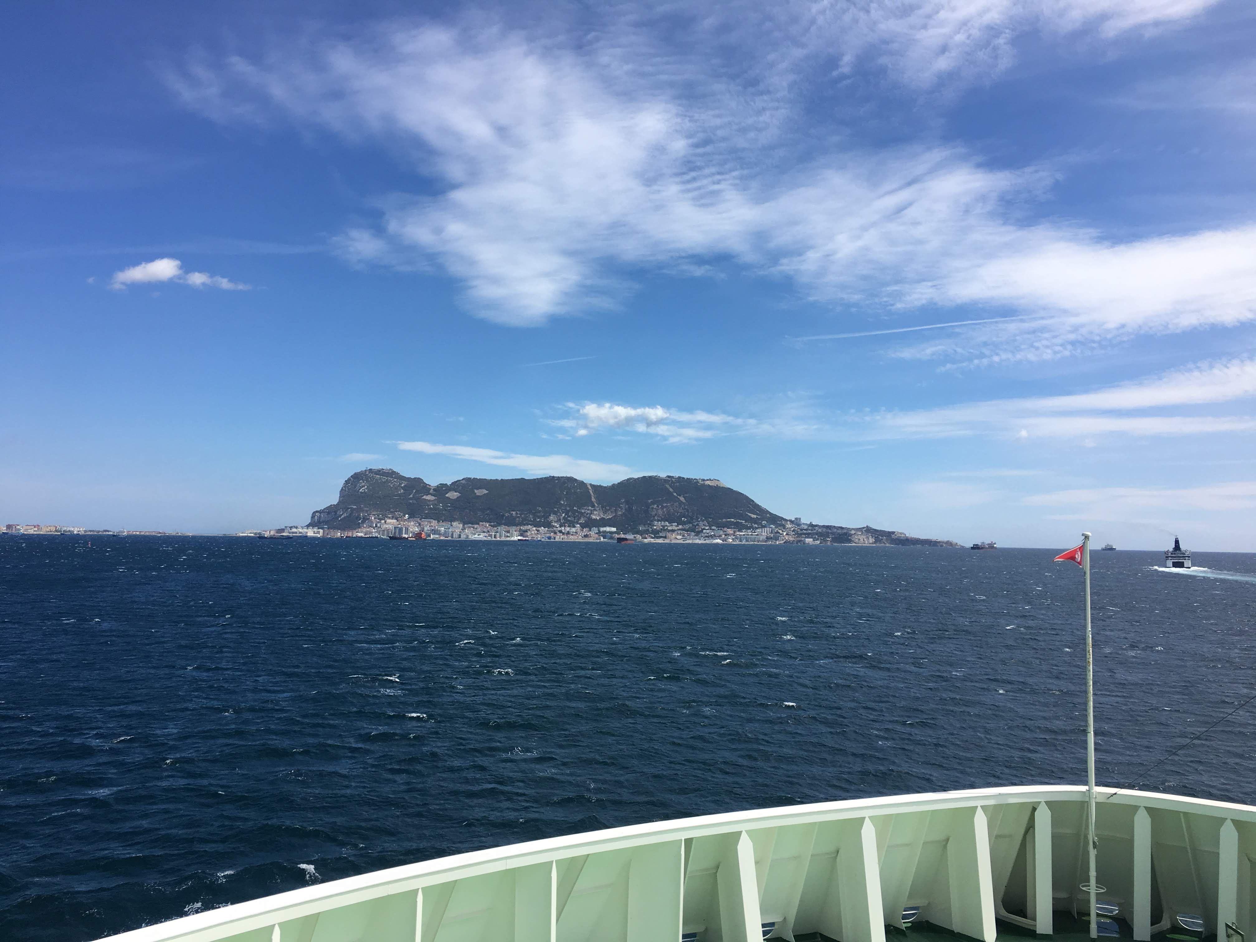 Gibraltar à partir d'un ferry à destination du Maroc