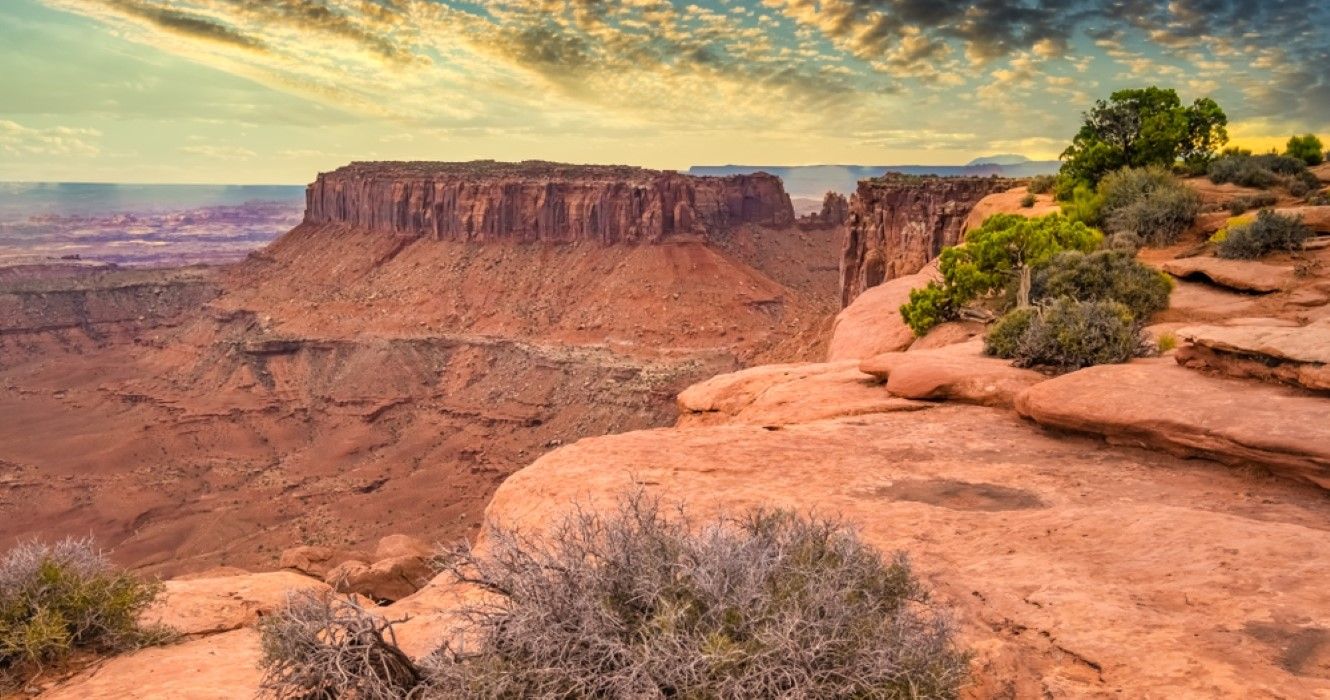 10 Incredible Spring Hikes In And Around Utah's Mighty 5