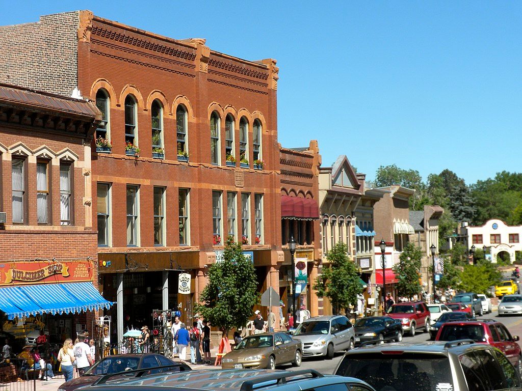 Manitou Ave in Manitou Springs Historic District