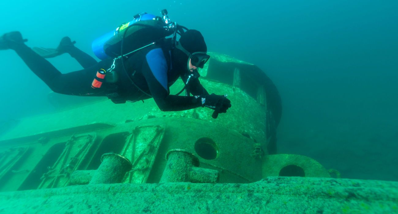 Qu'y A-t-il Au Fond Du Lac Michigan ? Il S'avère Que Beaucoup D'histoire