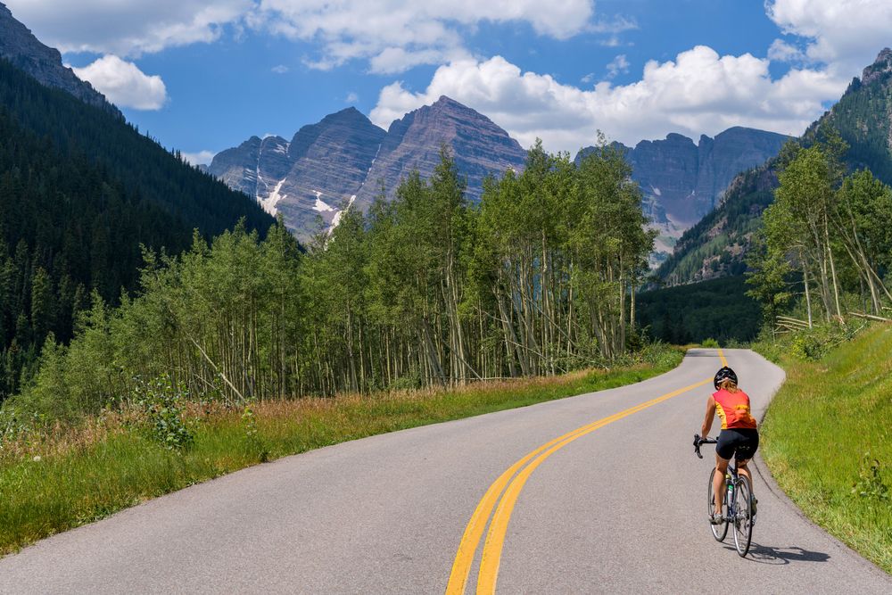 Biking to Maroon Bells