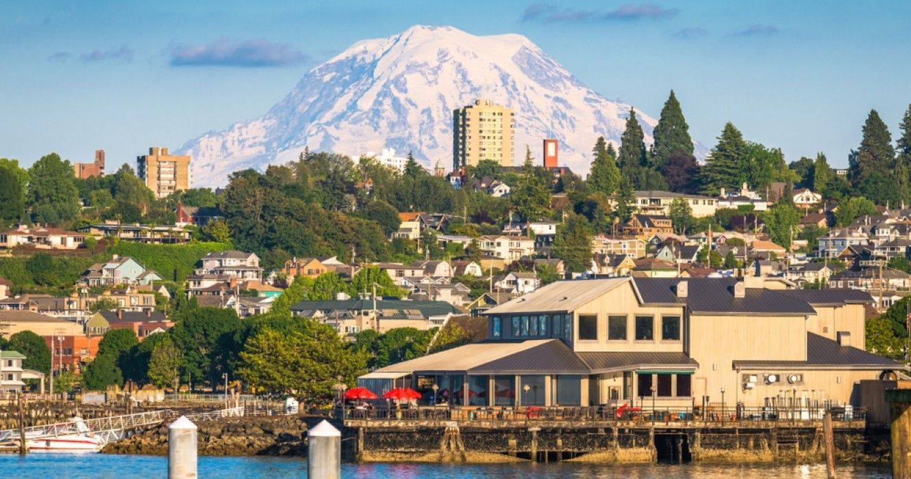 Tacoma, Washington with Mt. Rainier in the distance on Commencement Bay
