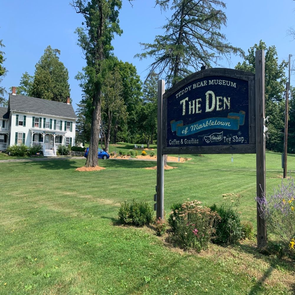 The Den of Marbletown is a fun place to visit with kids. 