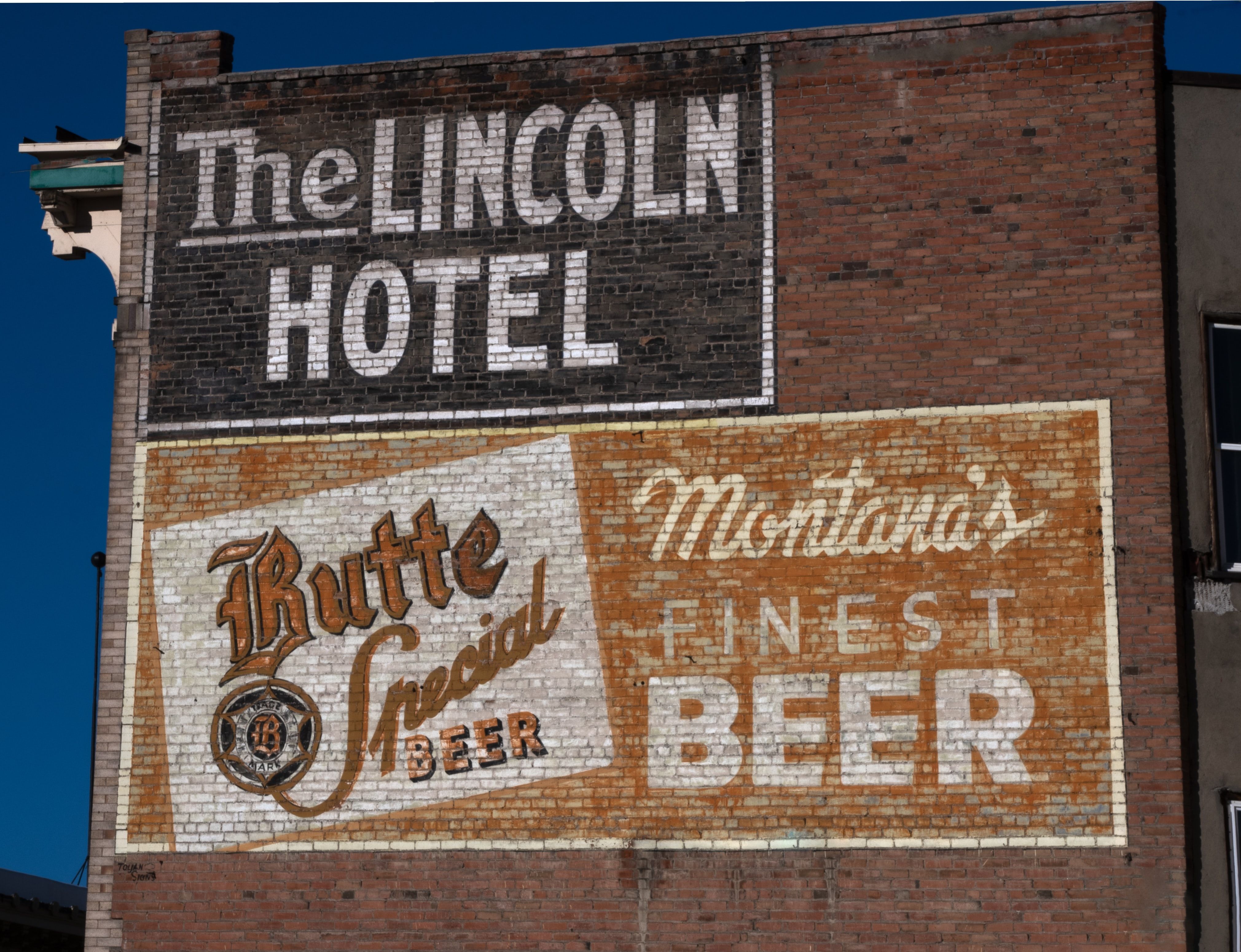 The old Lincoln Hotel in Butte, Montana