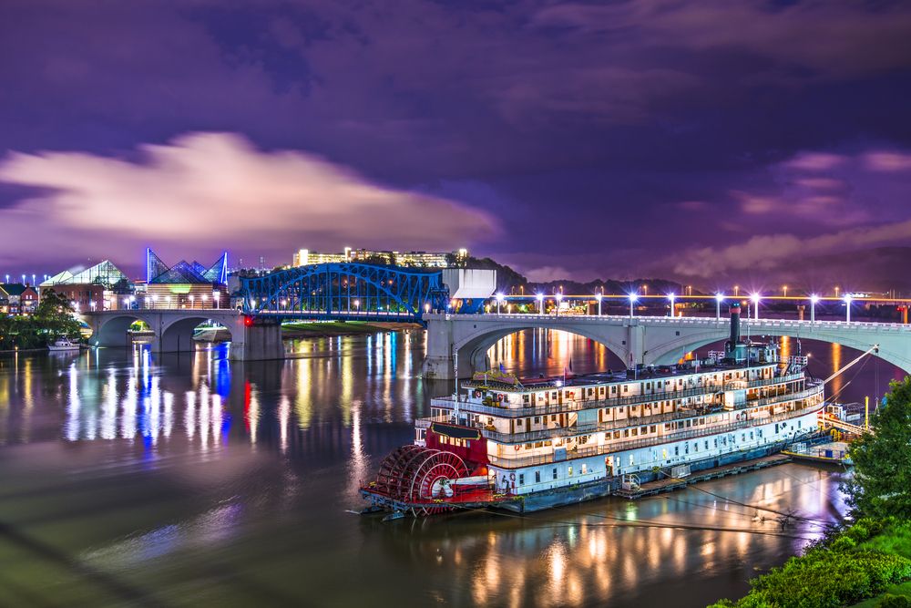 A cruise boat on the Tennessee River