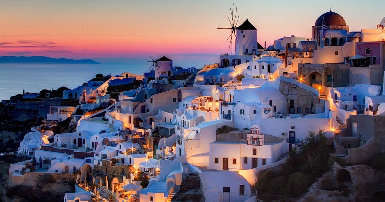 10 Reasons To Visit Oia In Greece, The Town Of White Homes With Blue Roofs