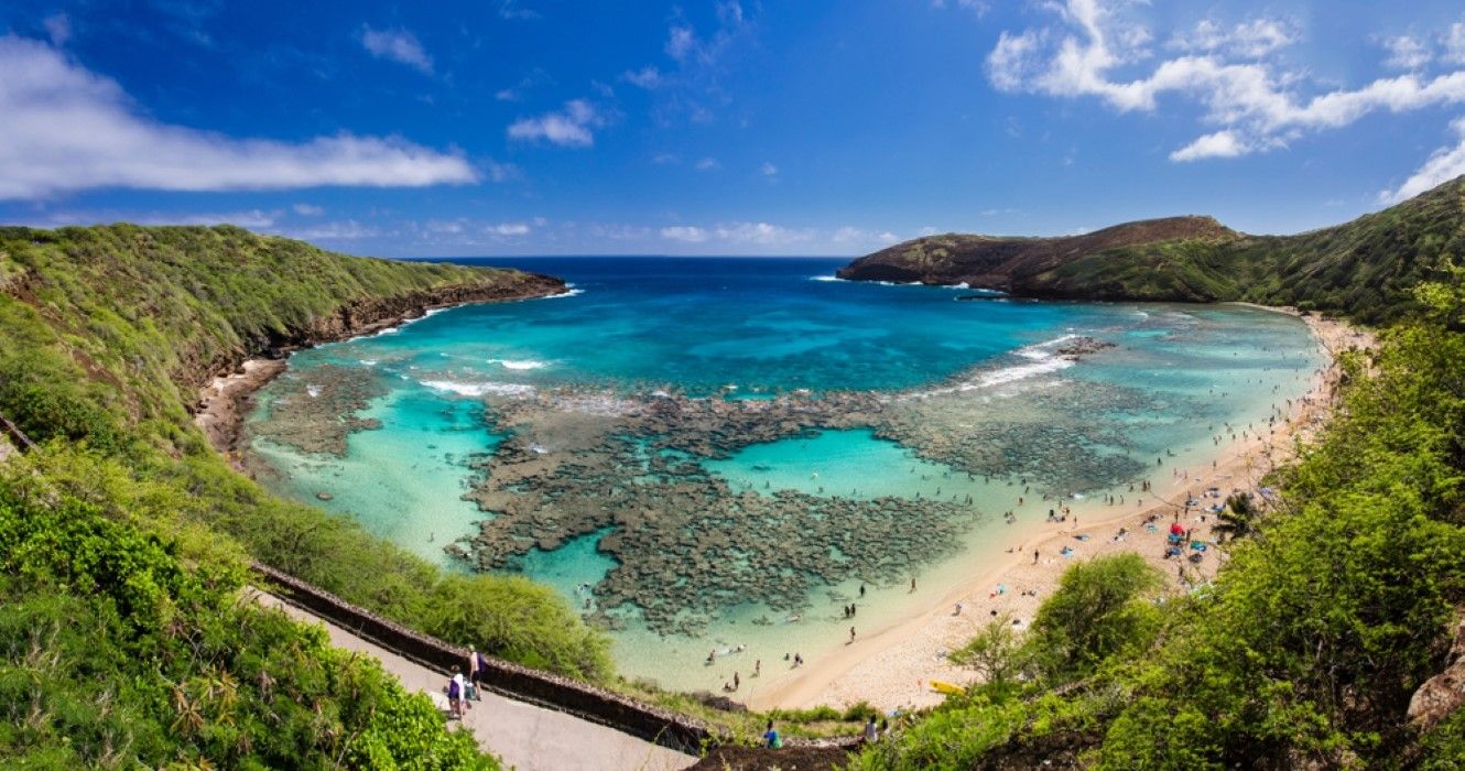 Hanauma Bay Parking Lot - Hanauma Bay State Park