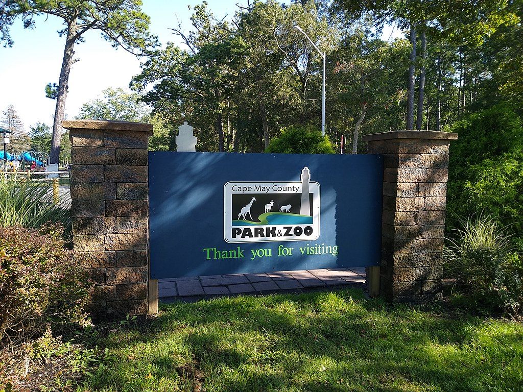 Cape May County Park & Zoo sign