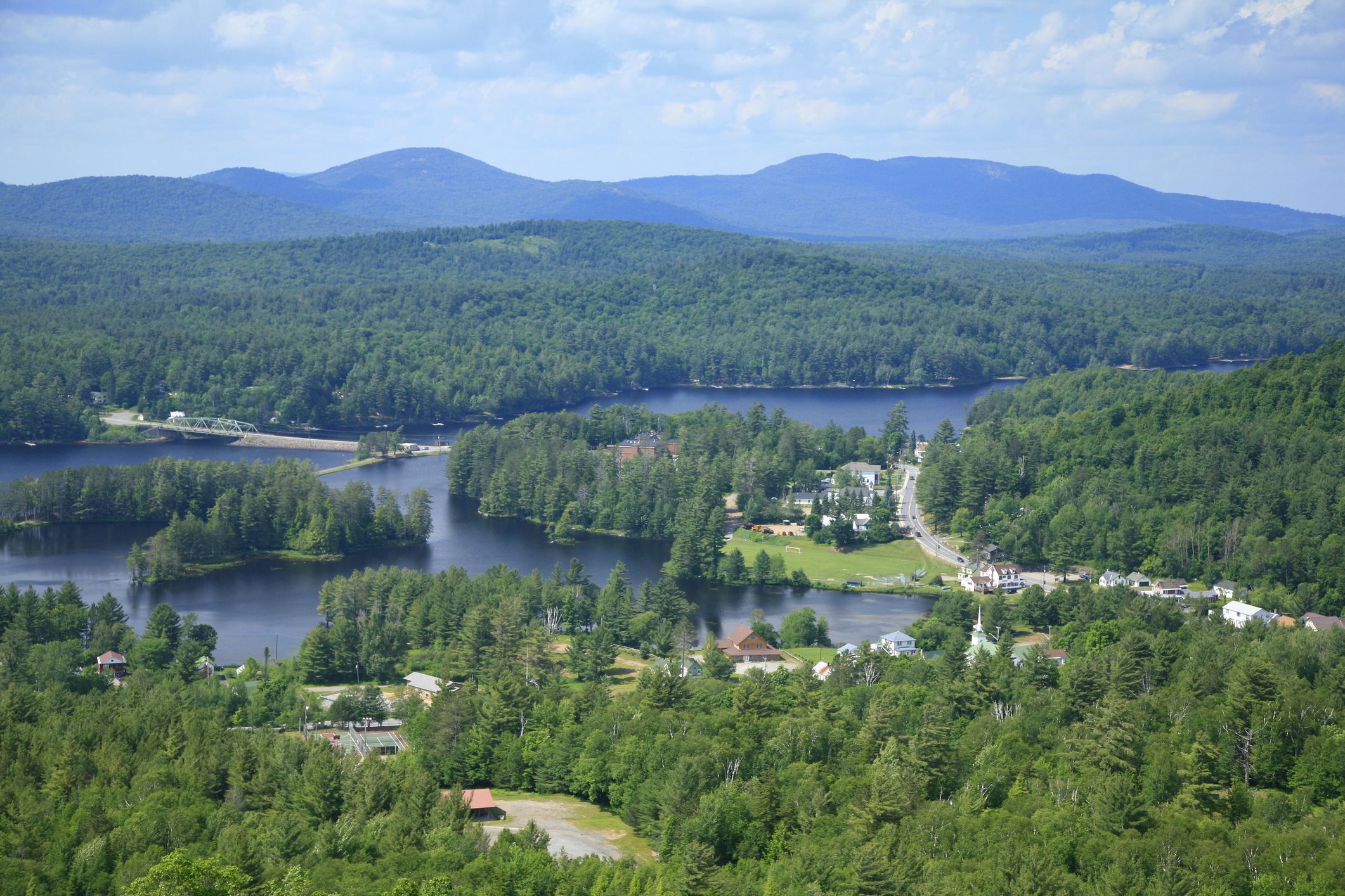 vista aérea-aldeia-long-lake-adirondacks