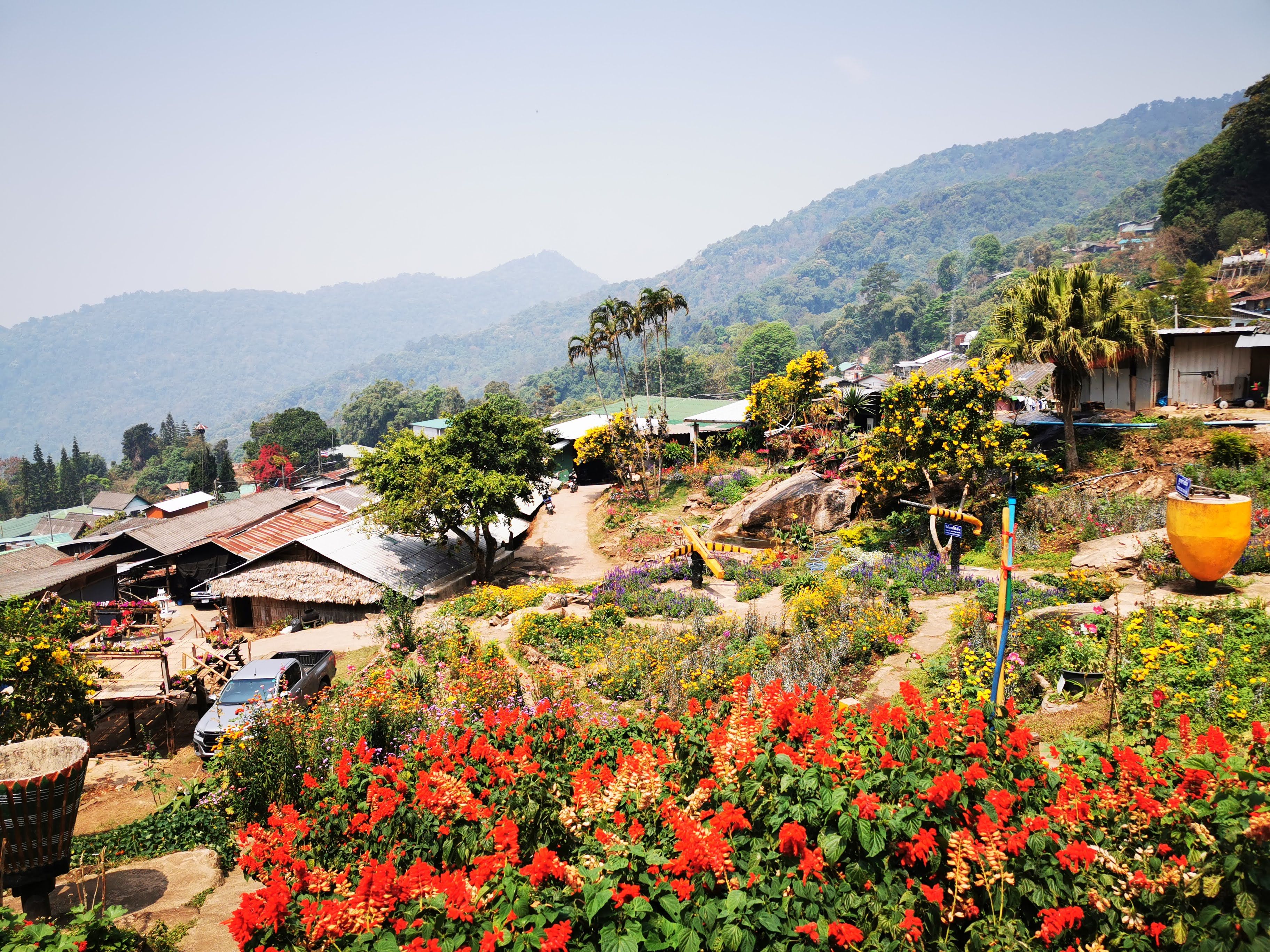 Aldeia de Hmong Doi Pui em Chiang Mai