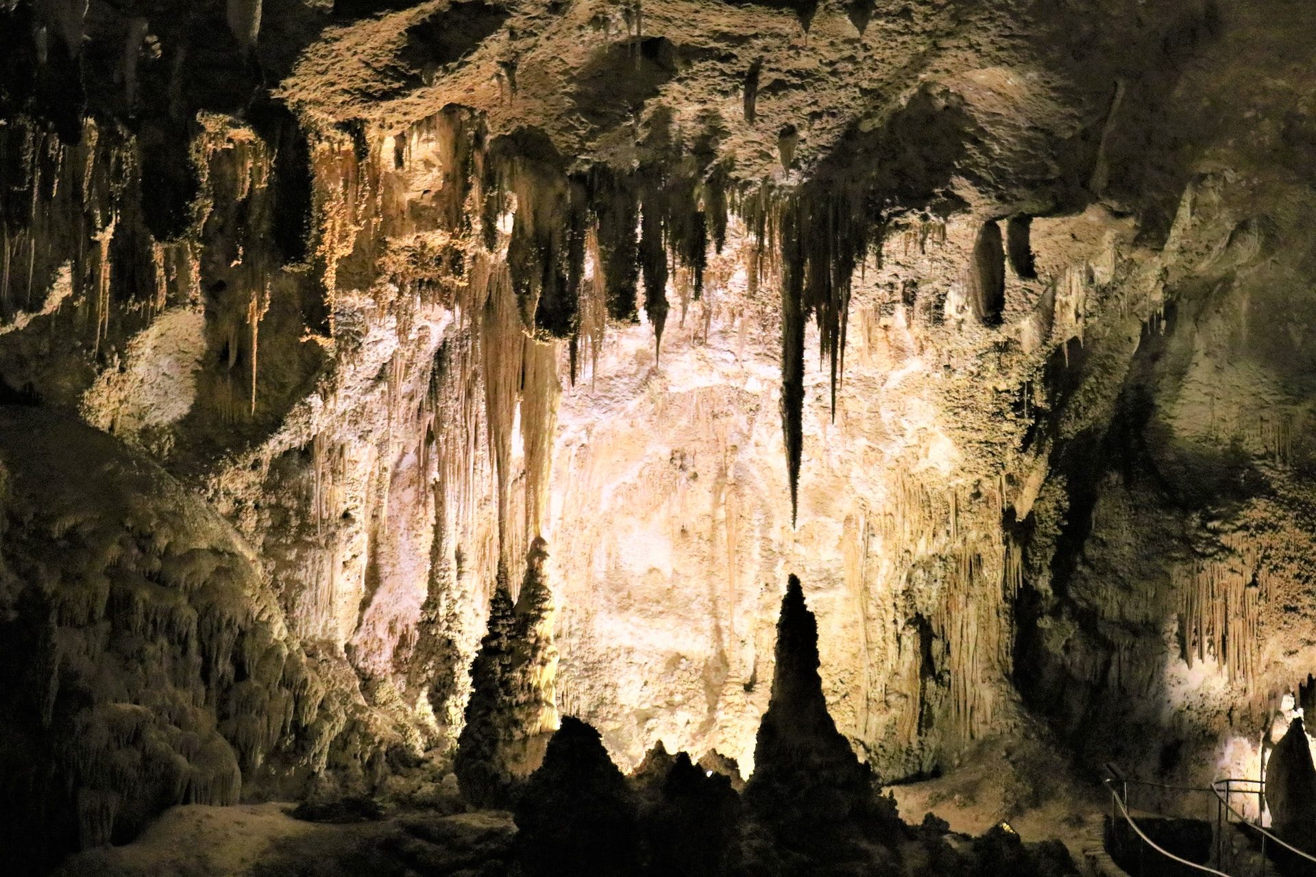 世界上最长的 10 个洞穴及其为游客提供的服务