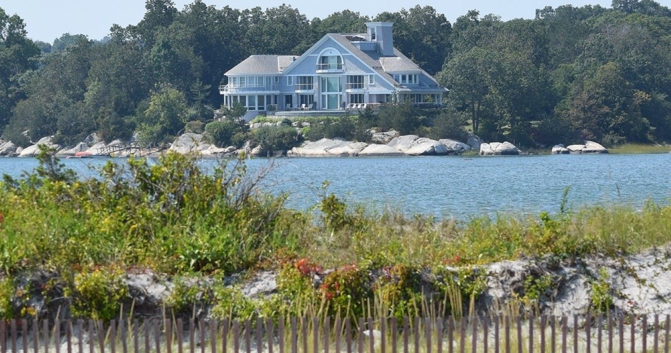 Luxury Beach House in Cohasset, Massachusetts