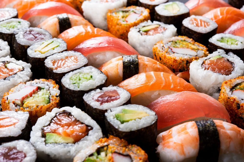 Sobrecarga de comida japonesa de sushi