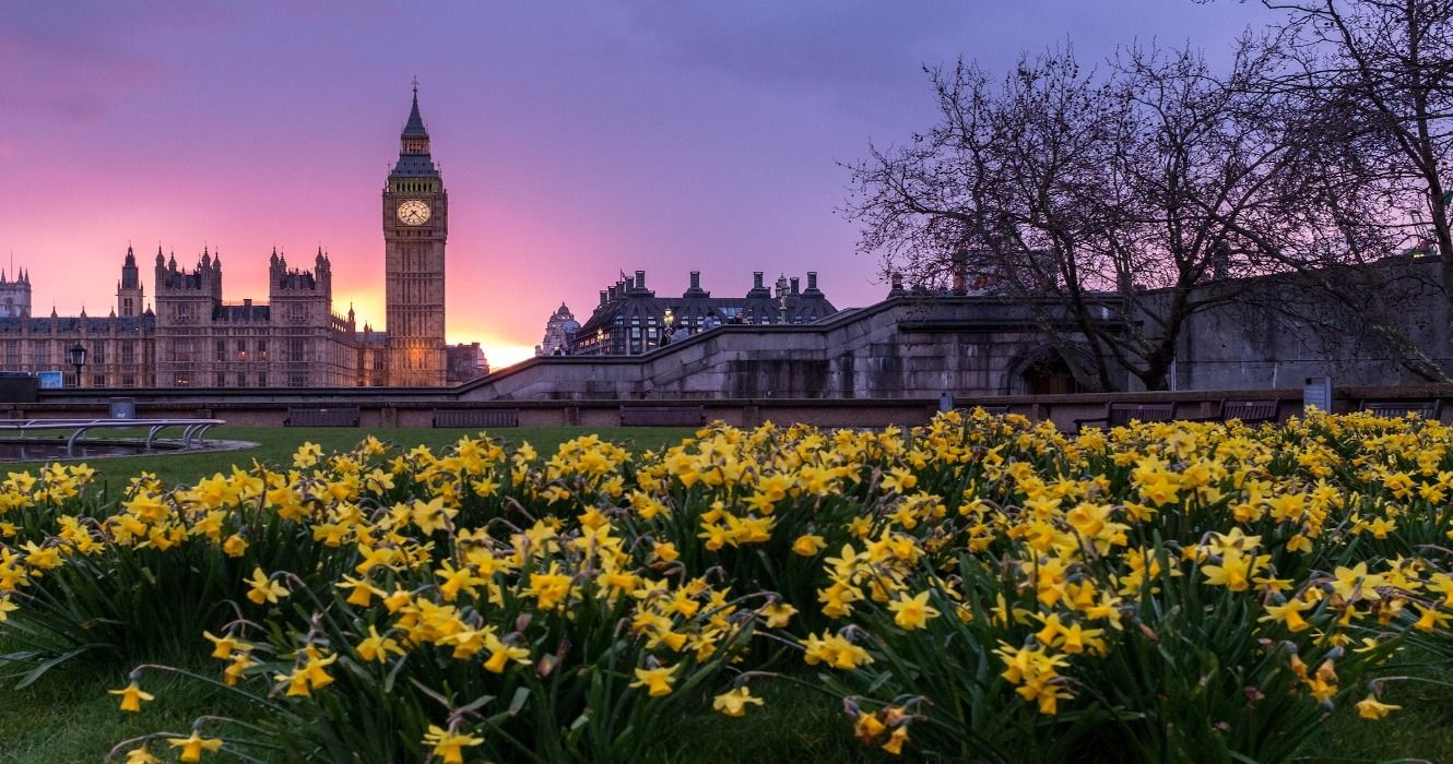 The Ultimate UK Bucket List: 10 Things To Try While Visiting