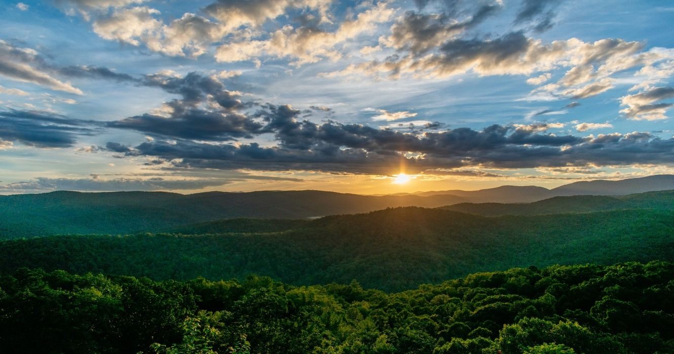 Hiking Heaven: Finding The 10 Best Trails In North Carolina's Great ...